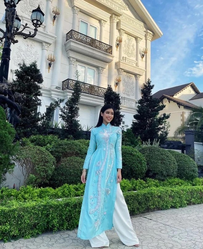 Cận cảnh biệt thự nhà tỷ phú Johnathan Hạnh Nguyễn - nơi đang diễn ra đám cưới thế kỷ của “con gái yêu”- Ảnh 7. Cận cảnh biệt thự nhà tỷ phú Johnathan Hạnh Nguyễn - nơi đang diễn ra đám cưới thế kỷ của “con gái yêu”- Ảnh 7.