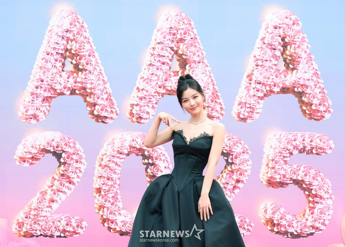 "Em gái quốc dân" Kim Yoo Jung nũng nịu yêu phát hờn, tạo nên "6 giây thần thánh" náo loạn cả AAA 5 1765085264 776 Em gai quoc dan Kim Yoo Jung nung niu yeu