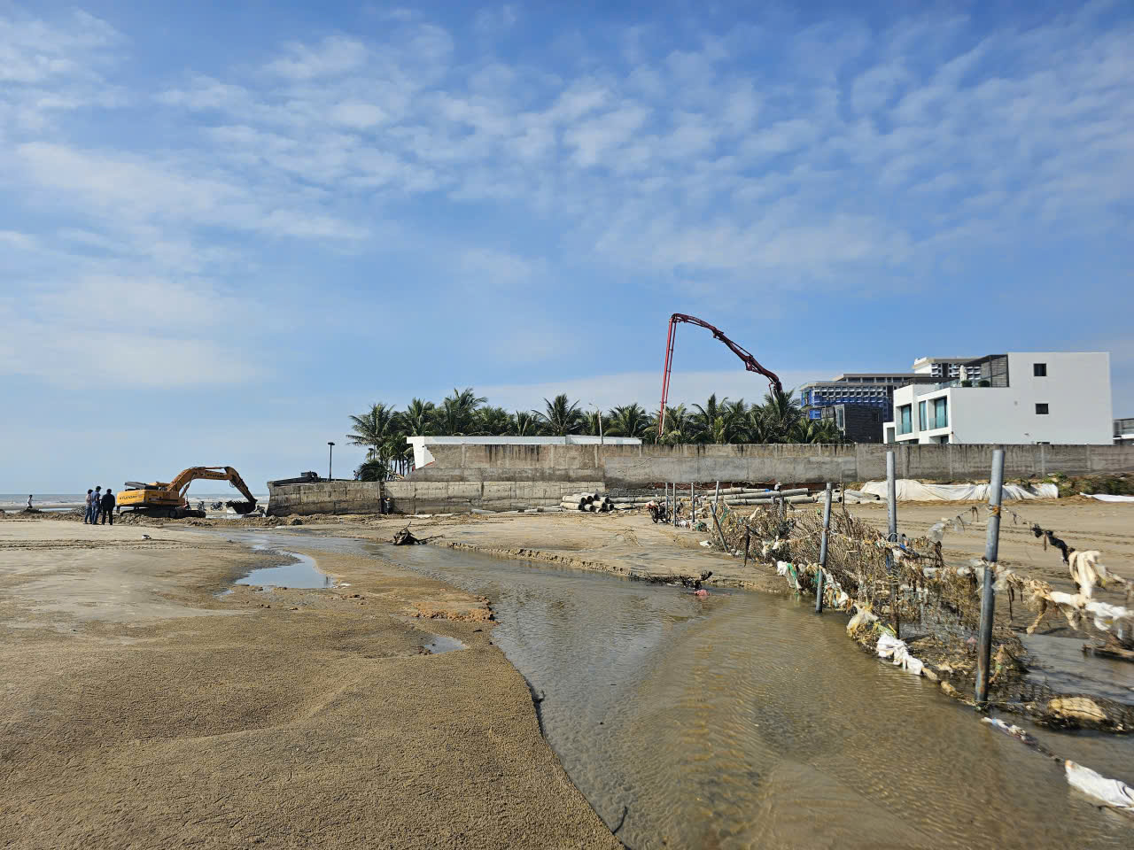 Vì sao kè biển dự án 12.000 tỉ đồng ở TP.HCM bị sập?- Ảnh 3.