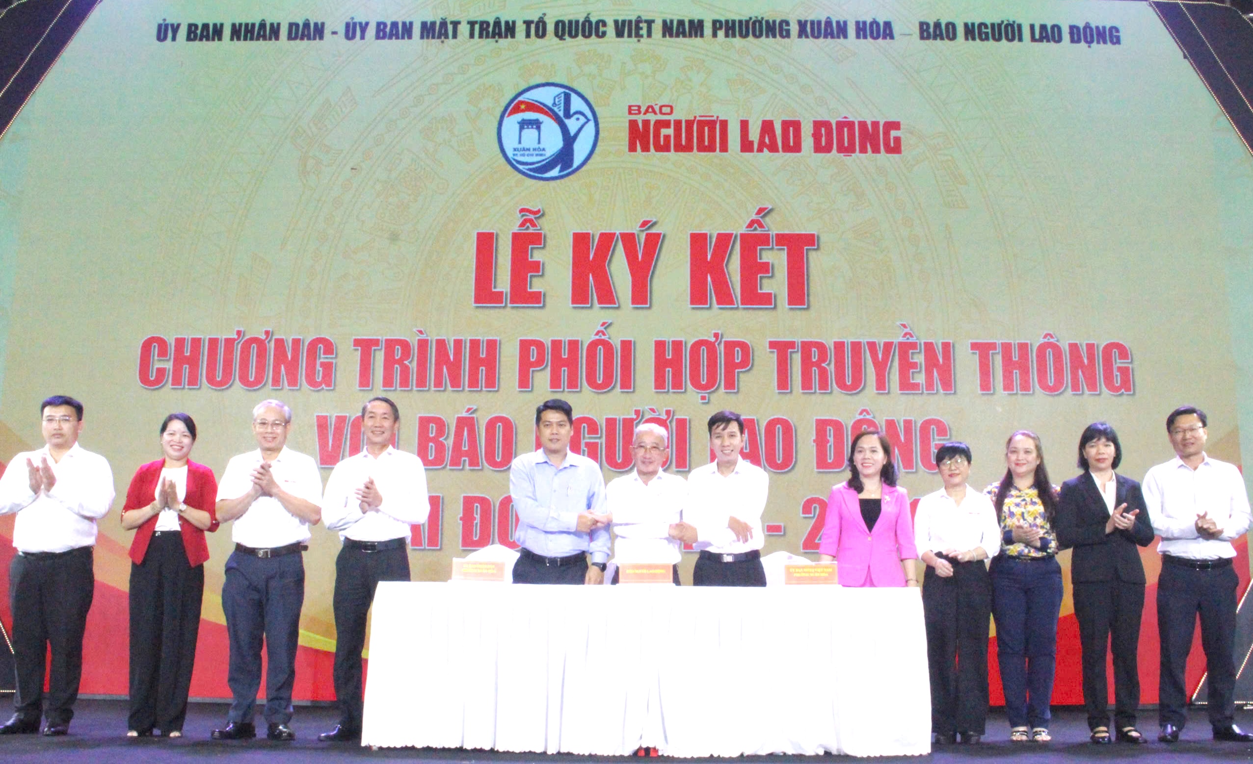 TPHCM: Phường Xuân Hòa - Báo Người Lao Động ký kết hợp tác truyền thông 2 TPHCM: Phường Xuân Hòa - Báo Người Lao Động ký kết hợp tác truyền thông - Ảnh 2.