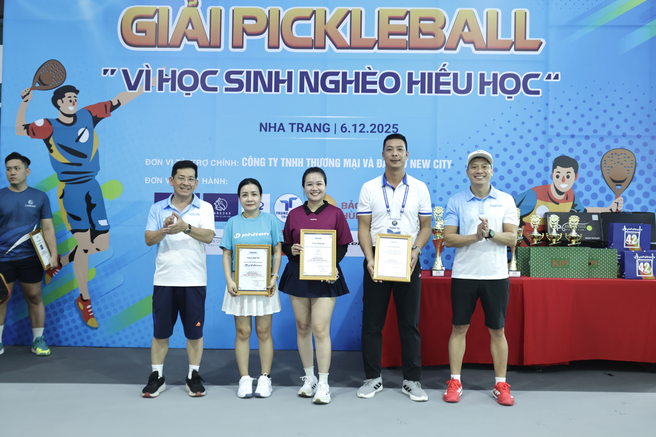 Những pha bóng đẹp tại giải pickleball 'Vì học sinh nghèo hiếu học'- Ảnh 3. Những pha bóng đẹp tại giải pickleball 'Vì học sinh nghèo hiếu học'- Ảnh 3.