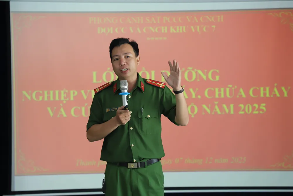 Đại úy Lê Văn Anh, Đội Chữa cháy và CNCH khu vực 7, Công an TP.HCM. IMG_9088.JPG