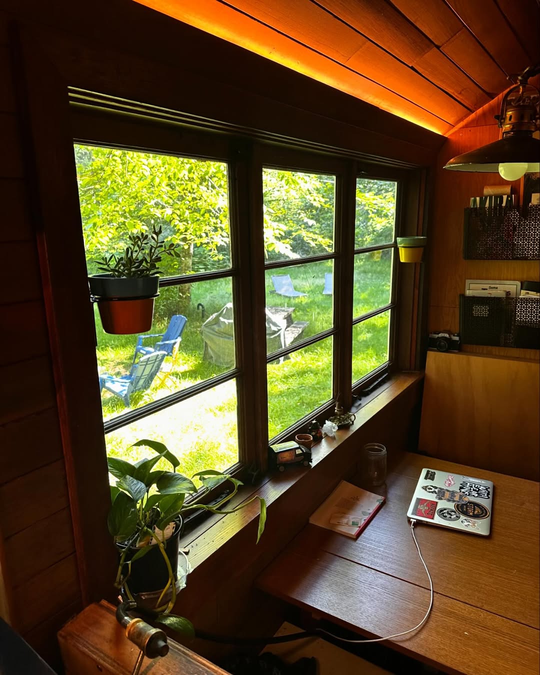 Nhà di động độc đáo người khó mua nhà sẽ thích: Chi phí chỉ ngang Mazda CX-5, như nhà cổ giữa rừng 14 nhà di động - Ảnh 15.