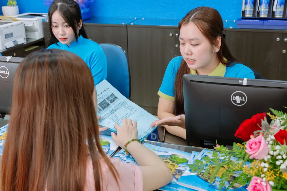 Du khách cần xác minh kỹ về đơn vị tổ chức tour. Ảnh: TT. du-lich-1.jpeg