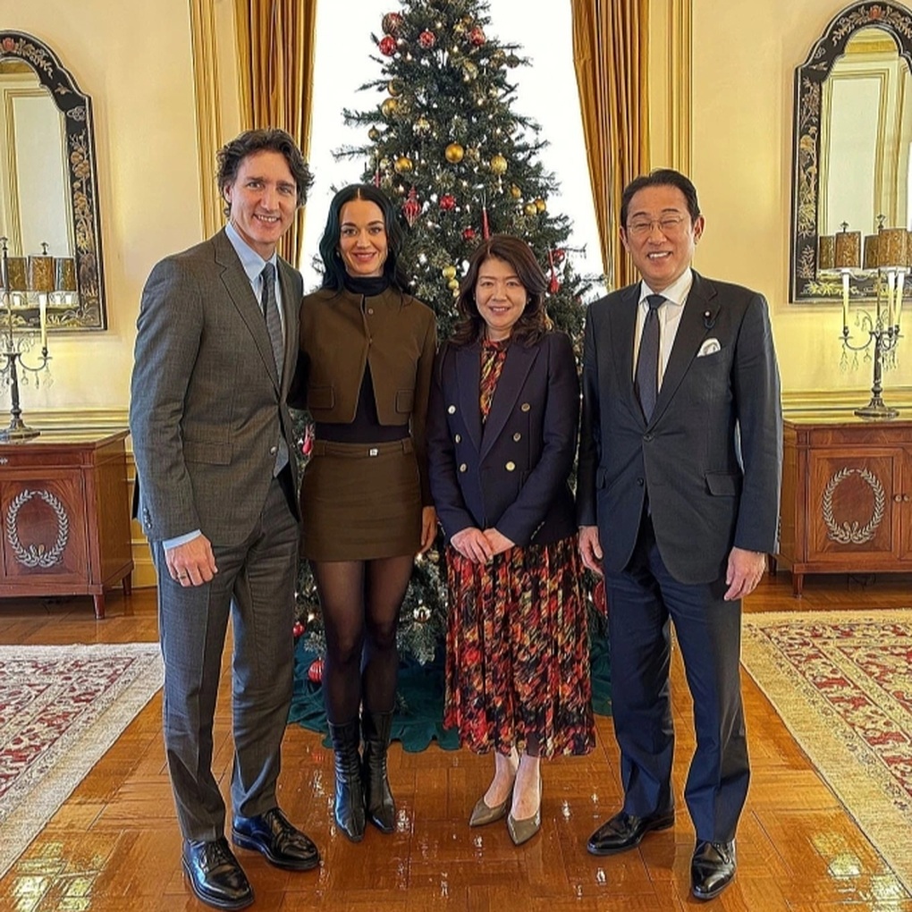 Katy Perry đắm chìm trong hạnh phúc bên cựu Thủ tướng Canada - 2