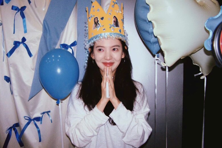 Nữ diễn viên là "người tình trong mộng" của showbiz: Nhan sắc hút 70 triệu lượt xem, nay chân "teo tóp" nhìn mà sợ 5 Khán giả suy đoán rằng Trương Nhược Nam có thể mắc chứng rối loạn lo âu dẫn đến sụt cân không kiểm soát.