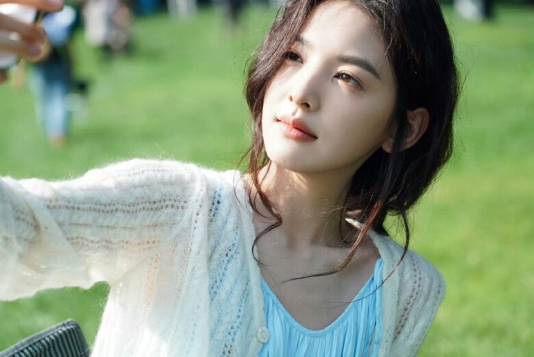 Nữ diễn viên là "người tình trong mộng" của showbiz: Nhan sắc hút 70 triệu lượt xem, nay chân "teo tóp" nhìn mà sợ 6 Chương Nhược Nam giảm cân để vào vai nhân vật Lý Khiếu mắc ung thư vú.