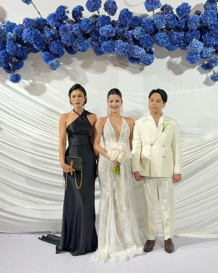 Vợ chồng Khánh Vân và dàn hoa hậu dự cưới Hương Ly 5 Vợ chồng Khánh Vân và dàn hoa hậu dự cưới Hương Ly - 4