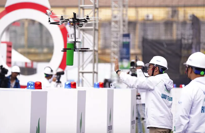 Trường ĐH Tôn Đức Thắng vô địch Cuộc thi sáng tạo UAV 2025 2 Trường ĐH Tôn Đức Thắng vô địch Cuộc thi sáng tạo UAV 2025 - Ảnh 2.