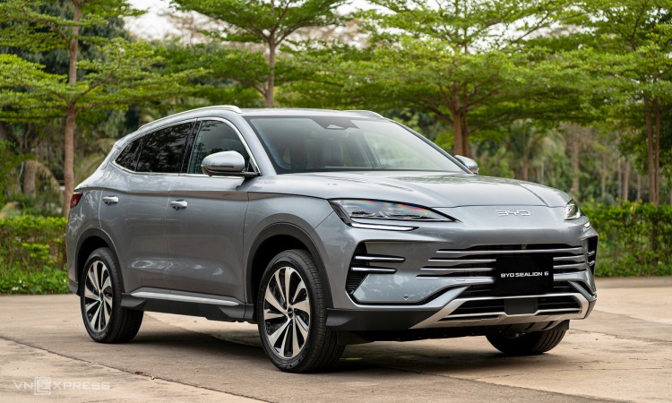 Điểm mặt 5 mẫu ô tô hot nhất đang có ưu đãi 80 - 140 triệu đồng tháng 12: Đừng mua nếu chưa xem list này!- Ảnh 1. giảm giá - Ảnh 2.