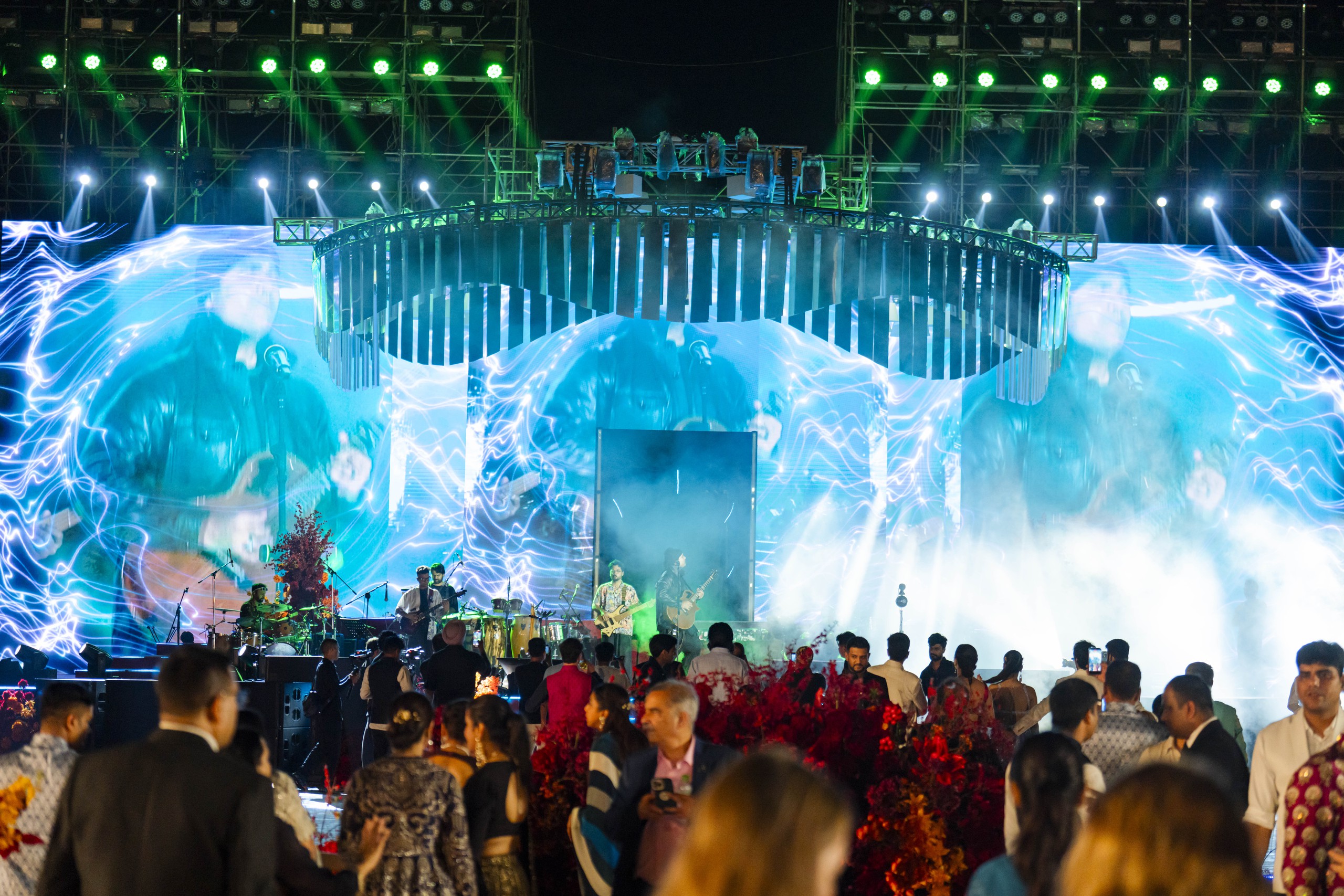 Đám cưới xa hoa, hoành tráng của tỉ phú Ấn Độ được tổ chức trong 7 ngày ở Phú Quốc 6 Phú Quốc - Ảnh 6.