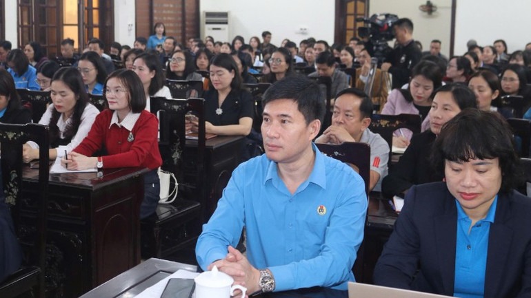 Nâng cao năng lực cán bộ làm công tác tuyên giáo công đoàn 3 Nâng cao năng lực cán bộ làm công tác tuyên giáo Công đoàn - Ảnh 3.