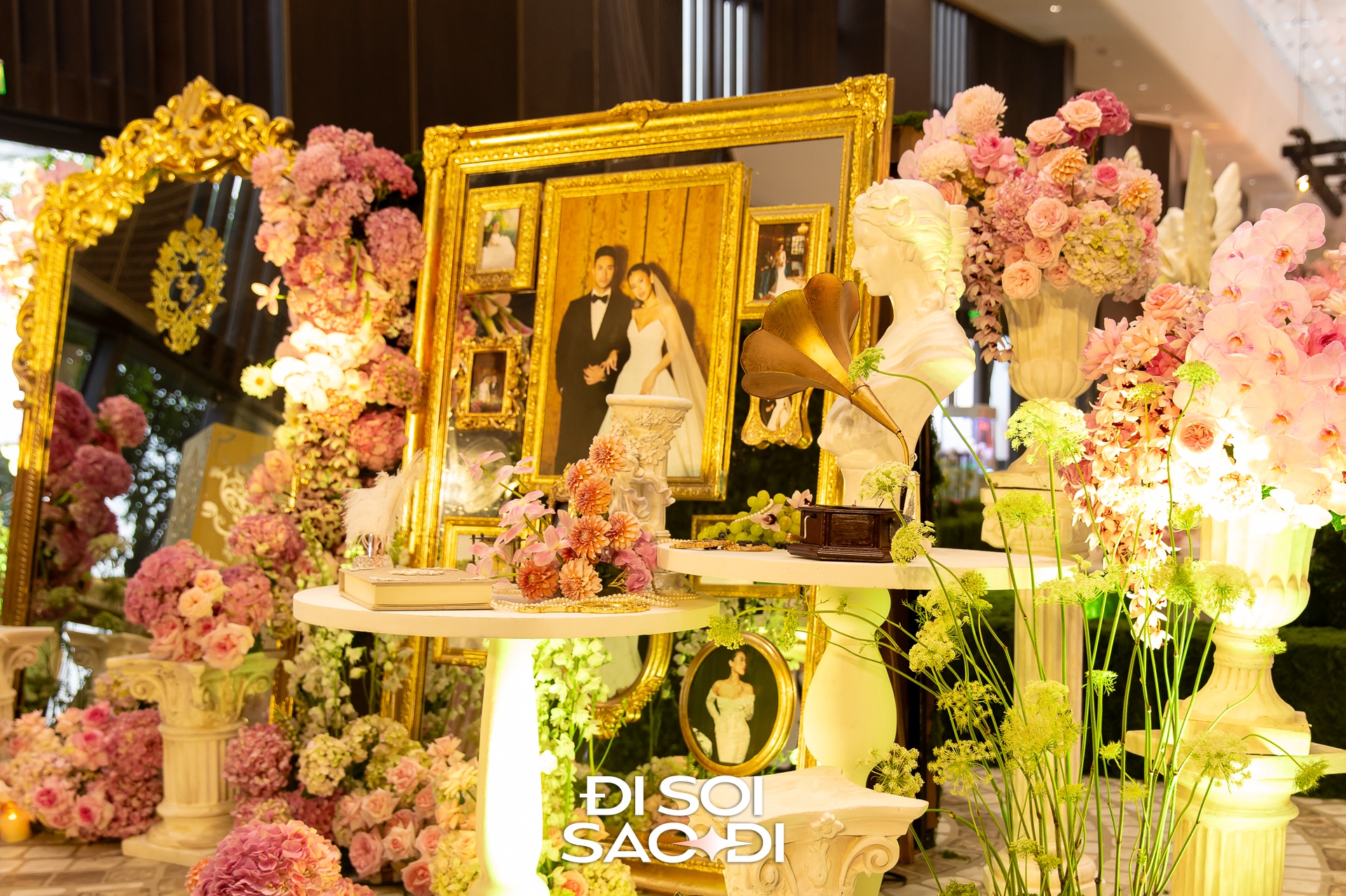 Lễ cưới của Tiên Nguyễn và chồng gốc Dubai: Hà Tăng xinh như Lễ cưới của Tiên Nguyễn và chồng gốc Dubai: Hà Tăng xinh như