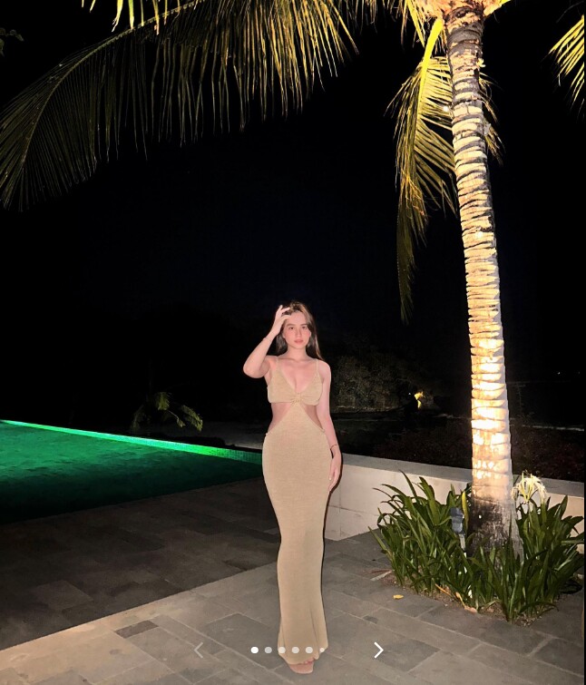 Em dâu tương lai kín tiếng của Tăng Thanh Hà có nhan sắc tựa mỹ nhân đẹp nhất Philippines, thân thế cũng gây bất ngờ 6 Thân hình đồng hồ cát quyến rũ của bạn gái Hiếu Nguyễn.