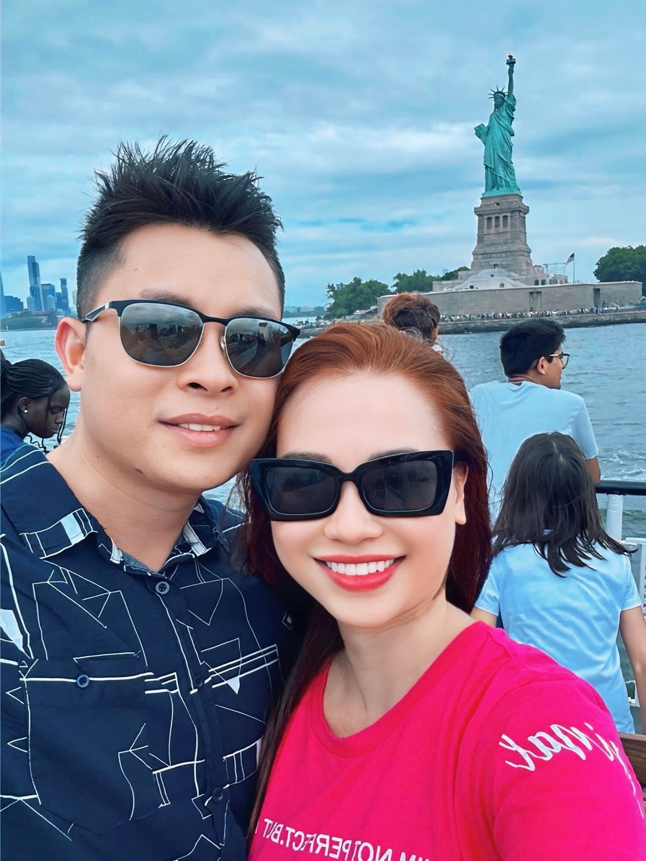 Lina Nguyễn viên mãn hôn nhân cùng chồng và nỗ lực phát triển sự nghiệp tại Mỹ 8 lina-nguyen-8-1765104905.jpg