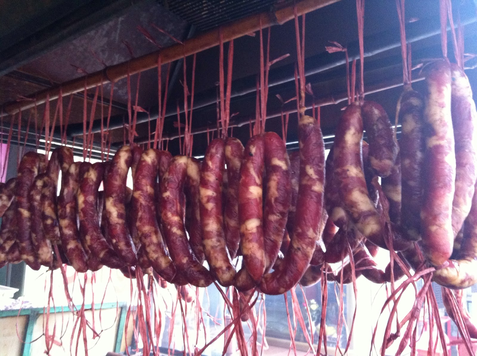 Bánh ngải Lạng Sơn: Món bánh độc lạ khiến du khách ngỡ ngàng với hương vị thơm ngon - Ảnh 7. Bánh ngải Lạng Sơn: Món bánh độc lạ khiến du khách ngỡ ngàng với hương vị thơm ngon - Ảnh 7.