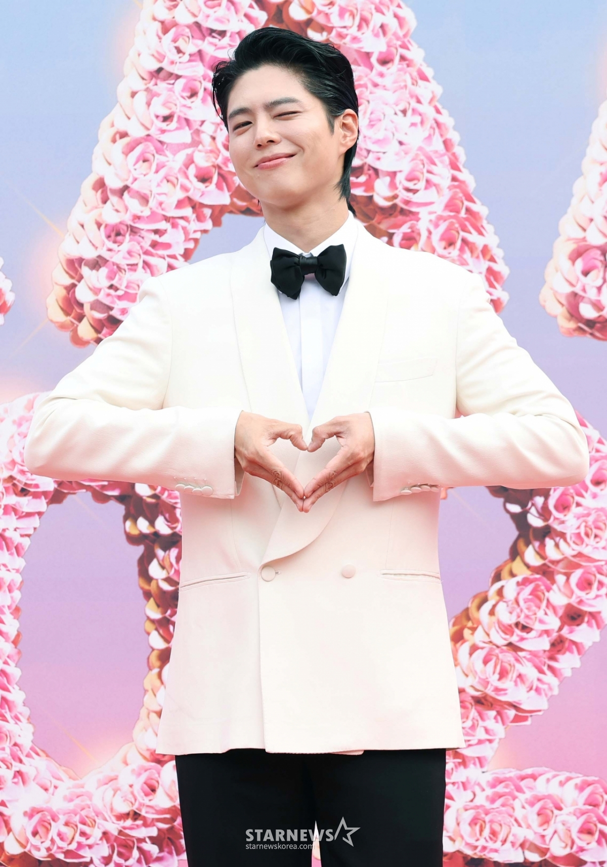 Park Bo Gum đi dự AAA hay du lịch thế này?- Ảnh 4.