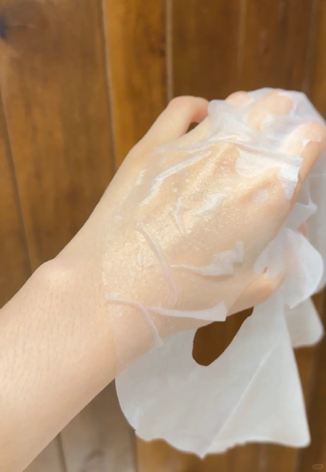 Tôi lười dưỡng nhưng da vẫn đẹp, tất cả là nhờ loại mặt nạ thần kỳ này 4 Tôi lười dưỡng nhưng da vẫn đẹp, tất cả là nhờ loại mặt nạ thần kỳ này - Ảnh 8.