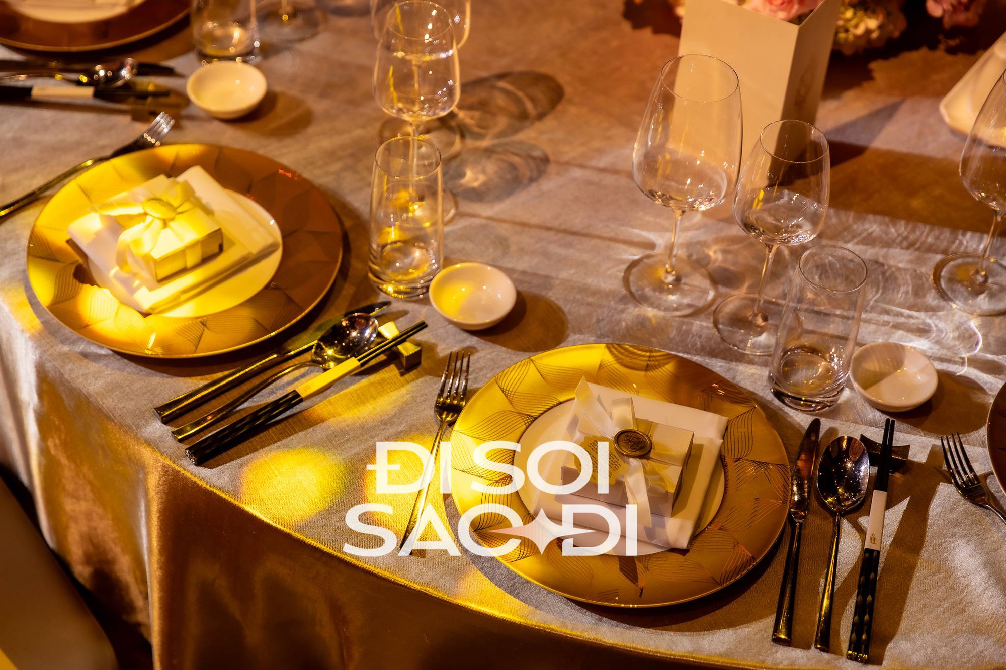 63 bàn tiệc cưới của Tiên Nguyễn gây choáng với toàn món nhà giàu- Ảnh 6. 63 bàn tiệc cưới của Tiên Nguyễn gây choáng với toàn món nhà giàu- Ảnh 6.