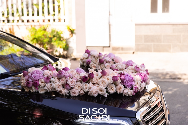 Toàn cảnh đám cưới xa hoa của Tiên Nguyễn: Cô dâu đeo kim cương, ngồi Rolls-Royce về nhà chồng, Hà Tăng và cả gia đình tỷ phú góp mặt!- Ảnh 14.