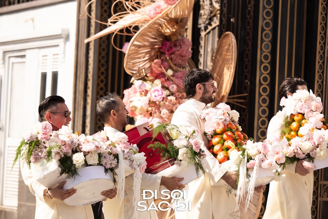 Toàn cảnh đám cưới xa hoa của Tiên Nguyễn: Cô dâu đeo kim cương, ngồi Rolls-Royce về nhà chồng, Hà Tăng và cả gia đình tỷ phú góp mặt!- Ảnh 18.