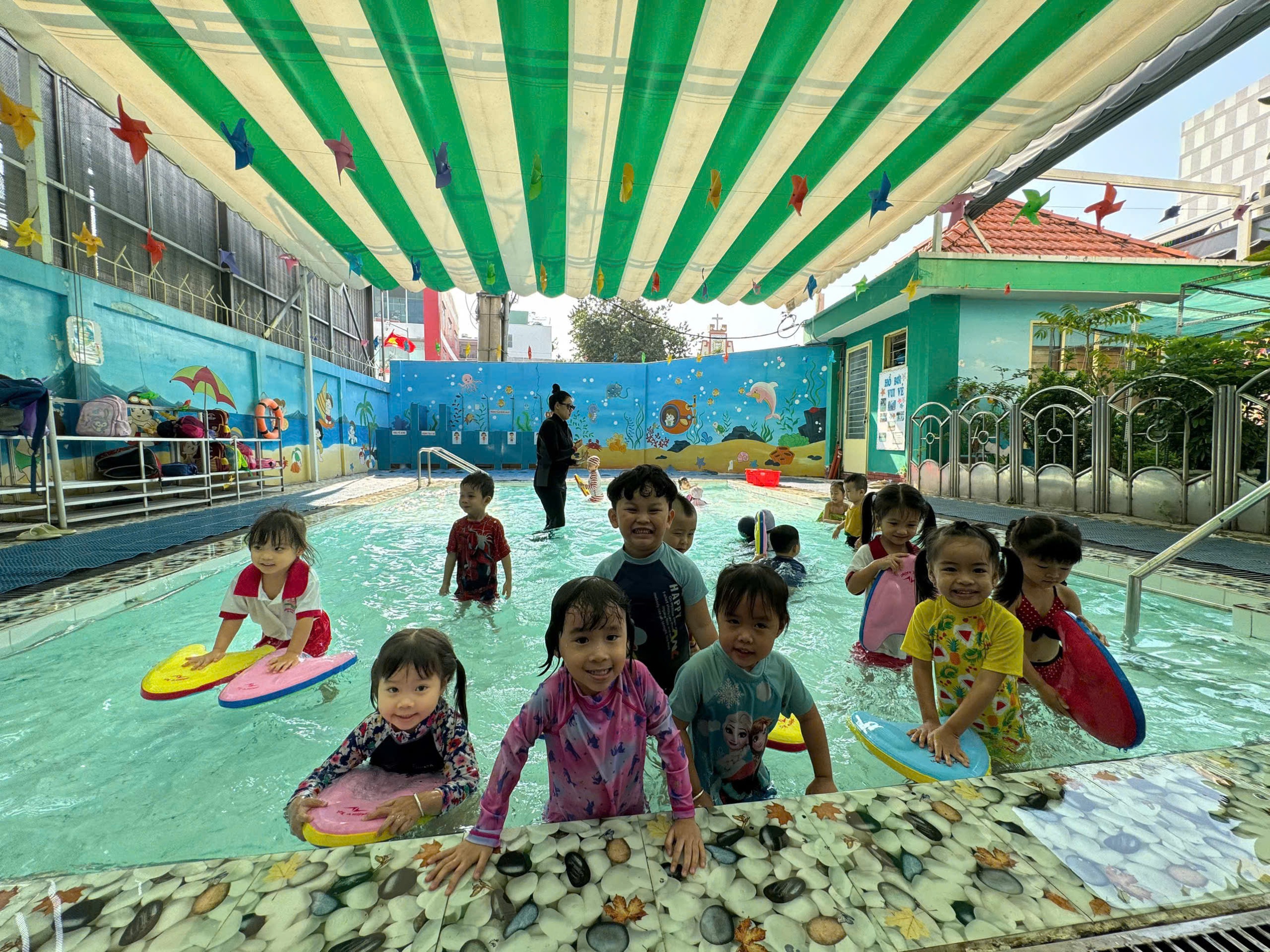 TP.HCM ưu tiên dùng trụ sở dôi dư mở thêm trường mầm non 2 mầm non - Ảnh 2.