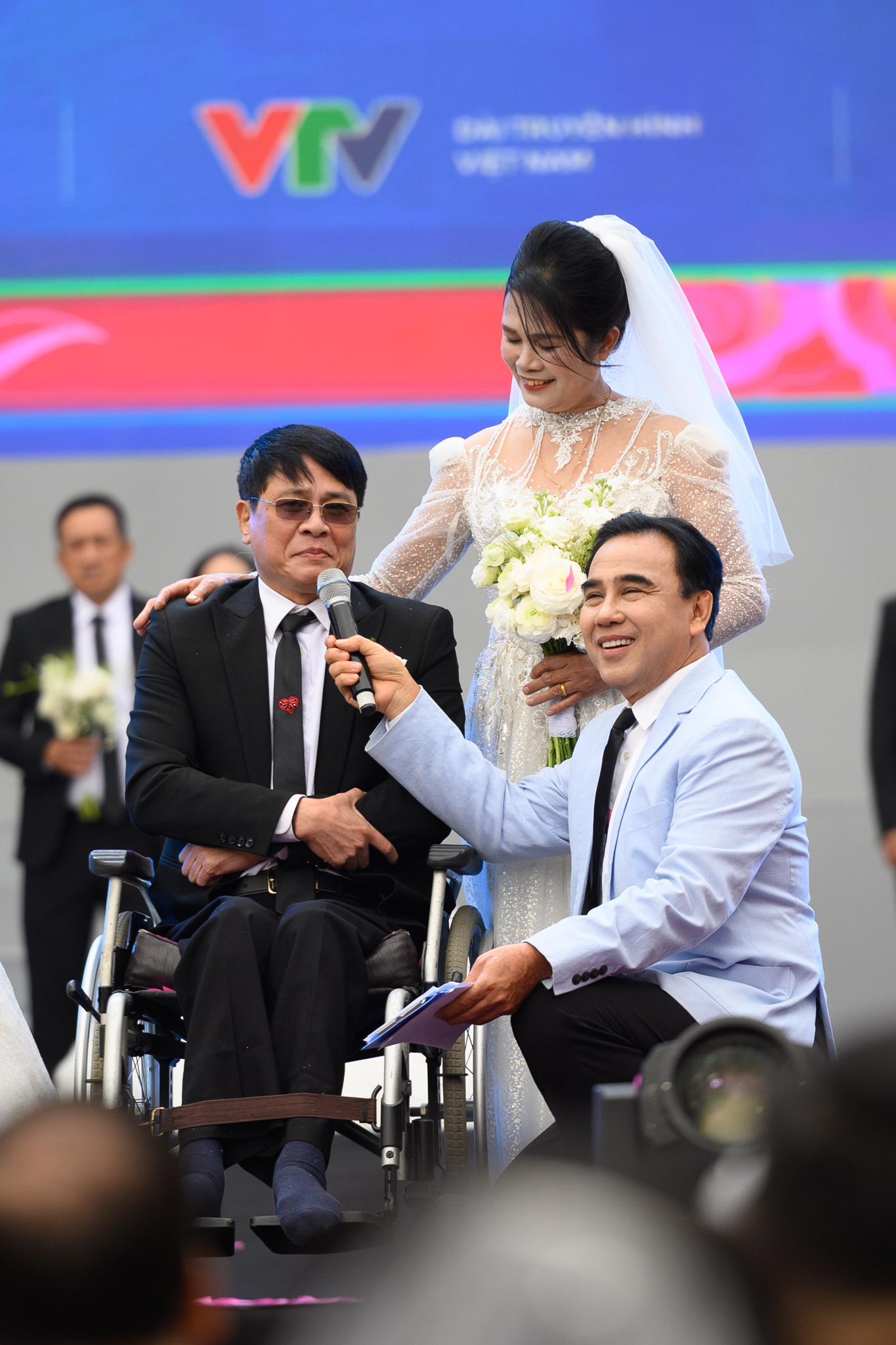 1765124979 361 Hiem co nhat Viet Nam Con dau va me chong