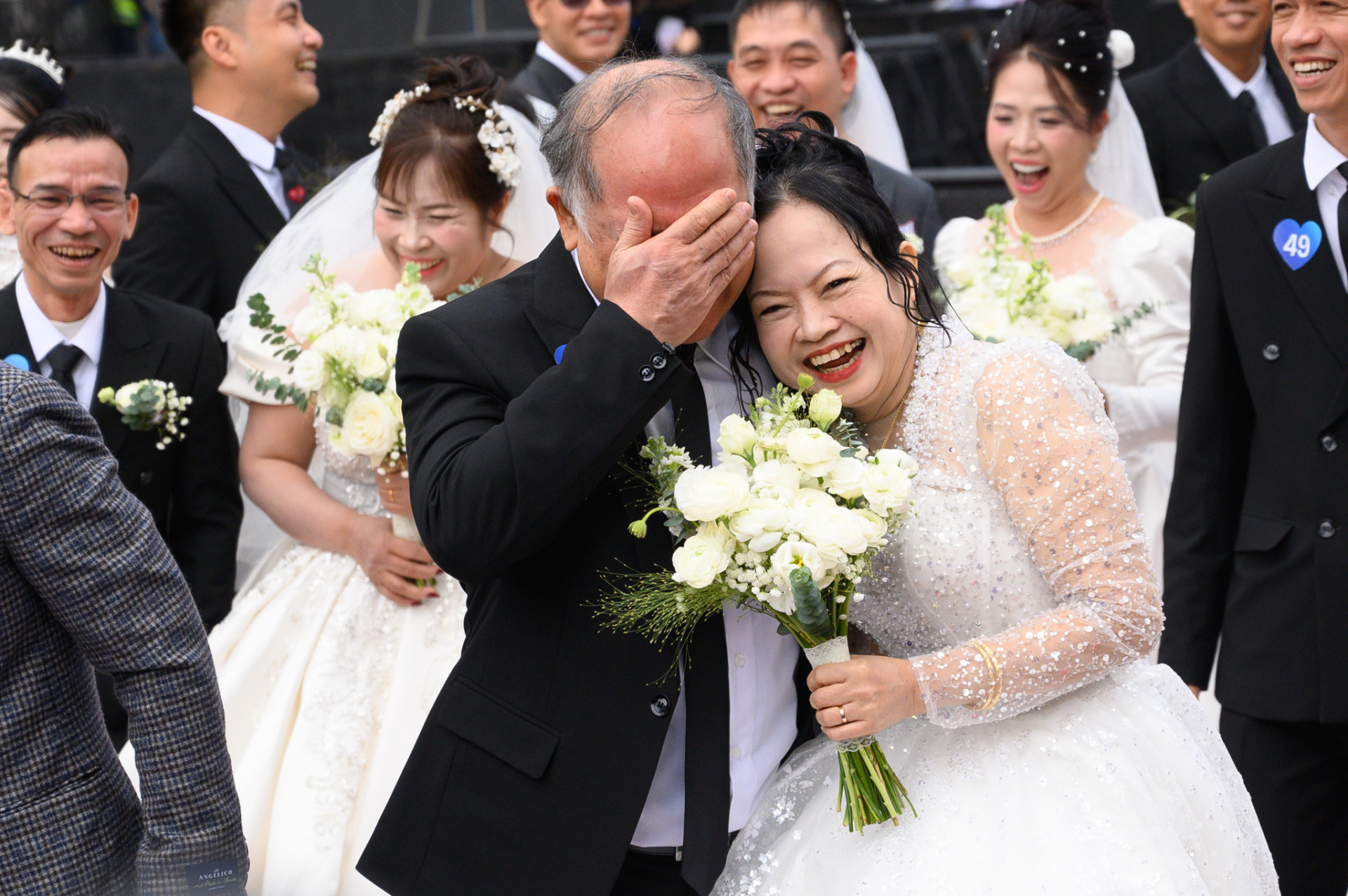 1765124984 421 Hiem co nhat Viet Nam Con dau va me chong