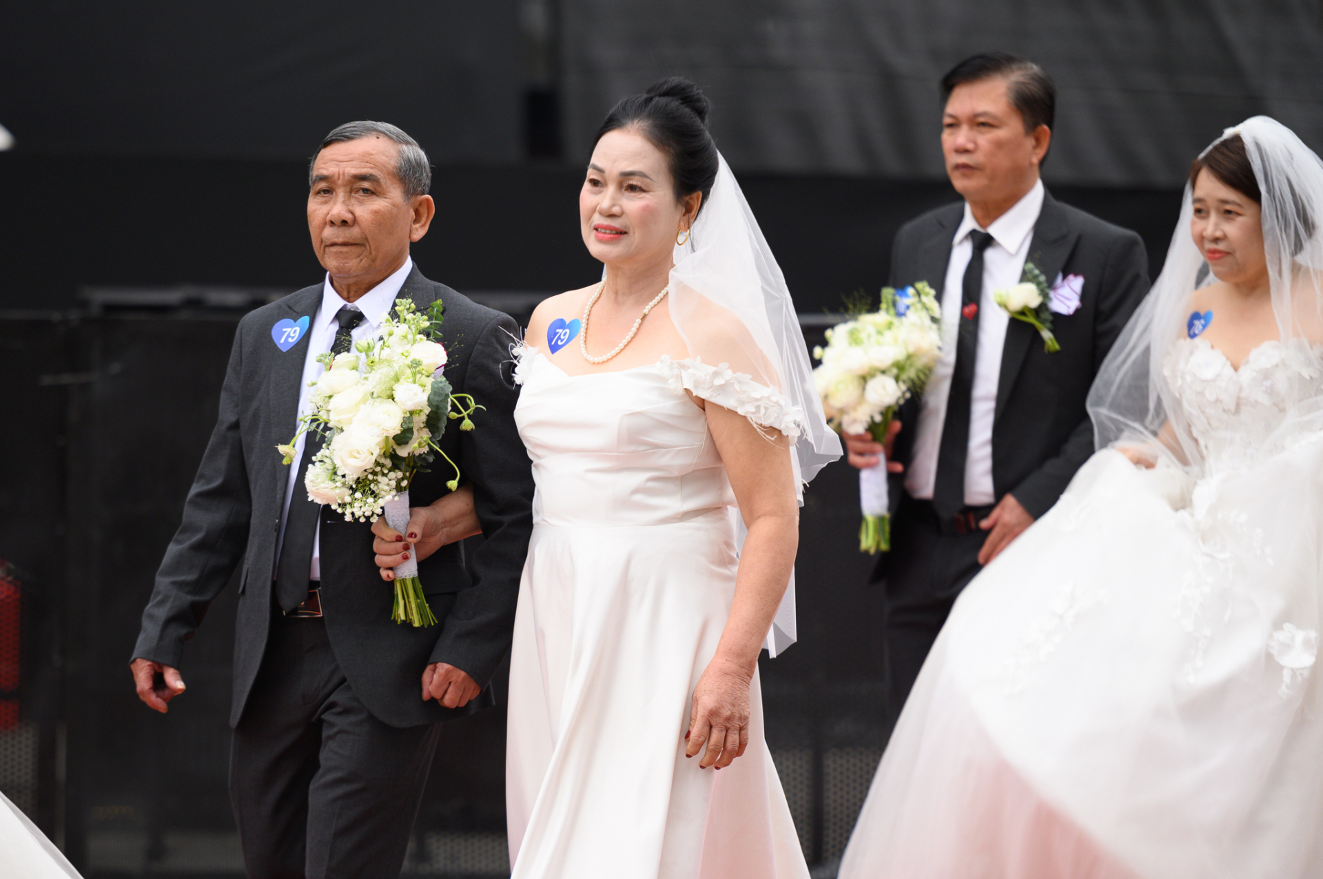 1765124995 648 Hiem co nhat Viet Nam Con dau va me chong