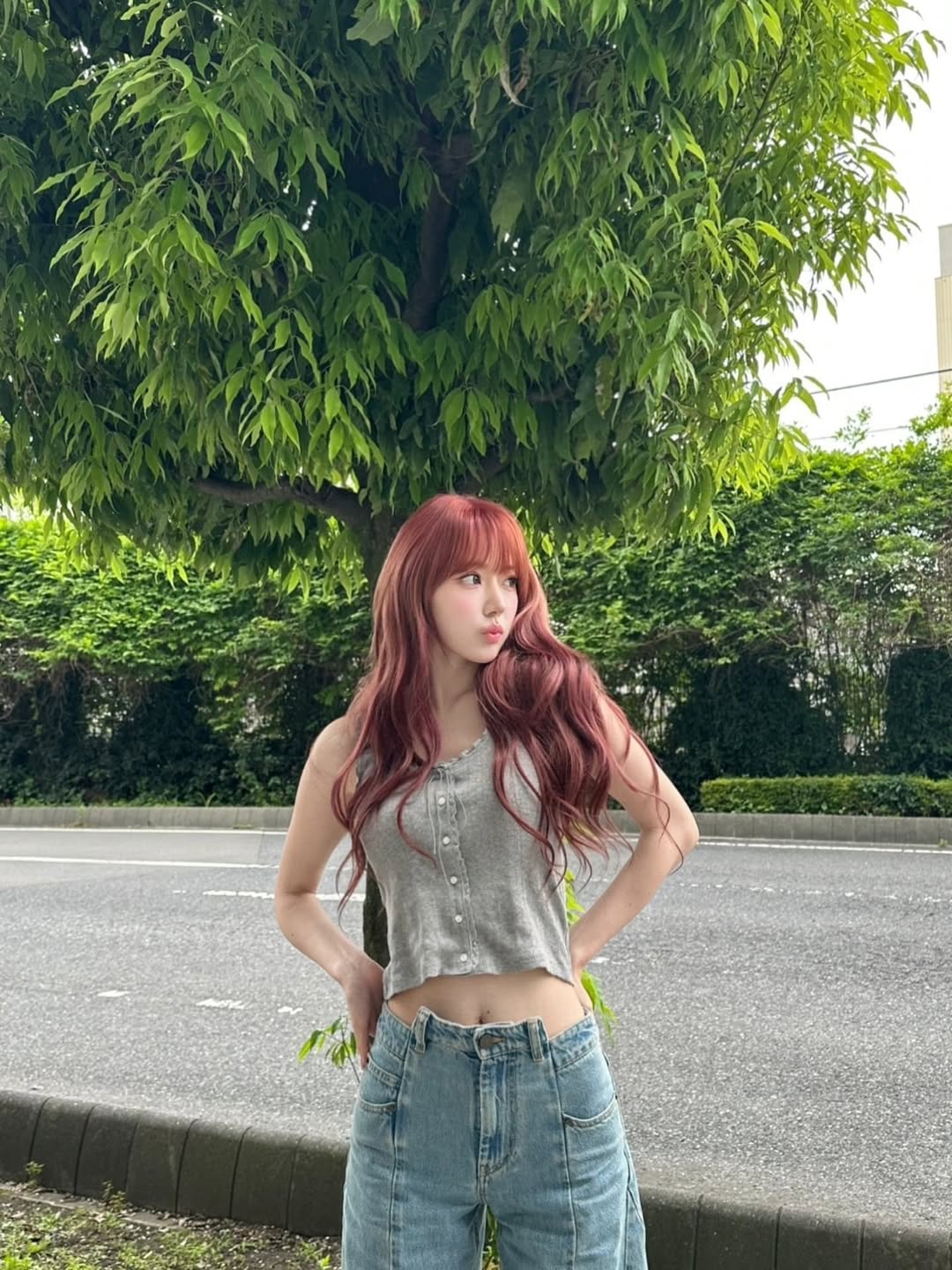 Nữ ca sĩ bất tài này sẽ làm bất cứ điều gì trừ học hát- Ảnh 2.