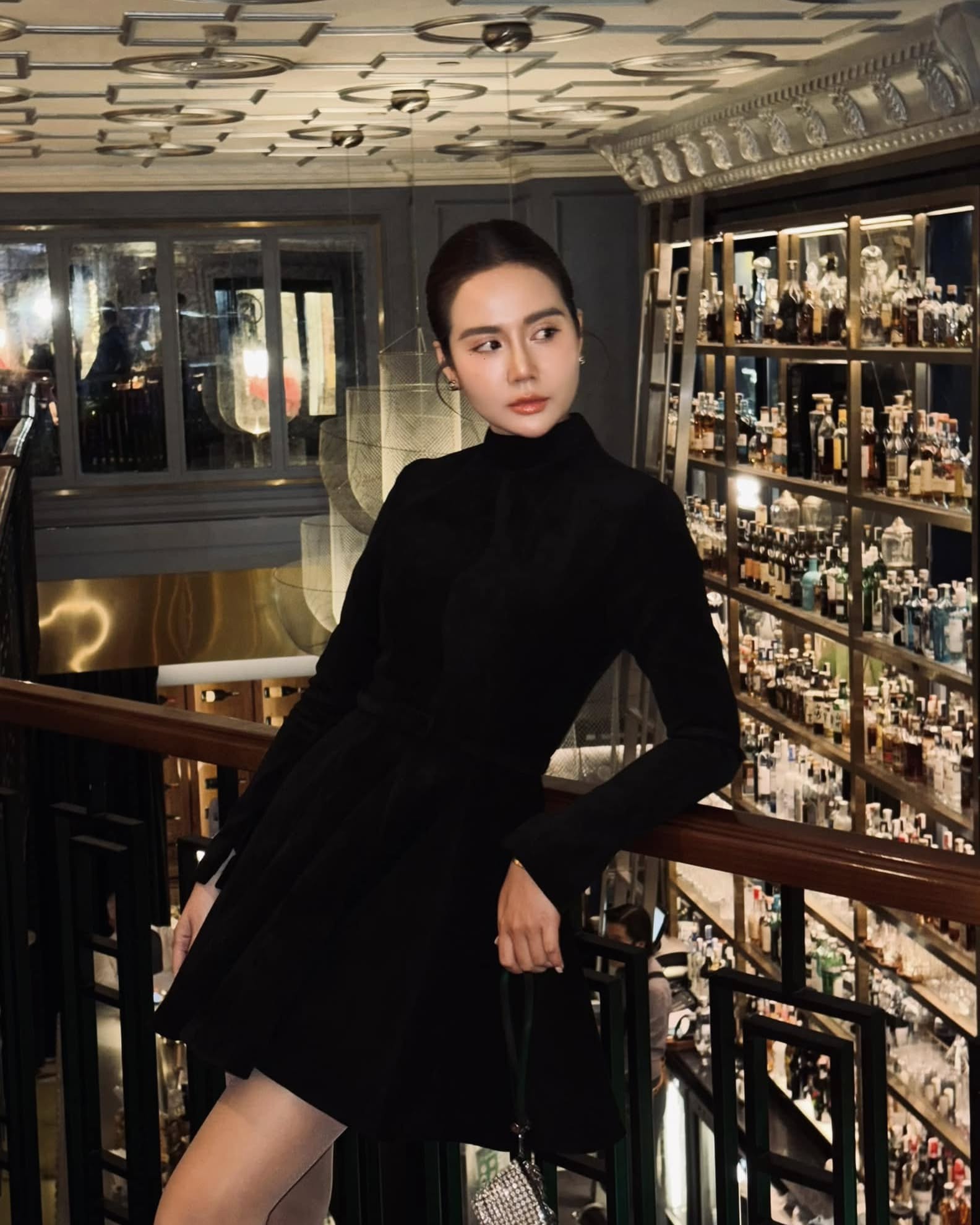 Phong cách Huyền Lizzie: Đơn giản mà sang cho mùa đông thêm ấn tượng - Ảnh 10. Phong cách Huyền Lizzie: Đơn giản mà sang cho mùa đông thêm ấn tượng - Ảnh 10.