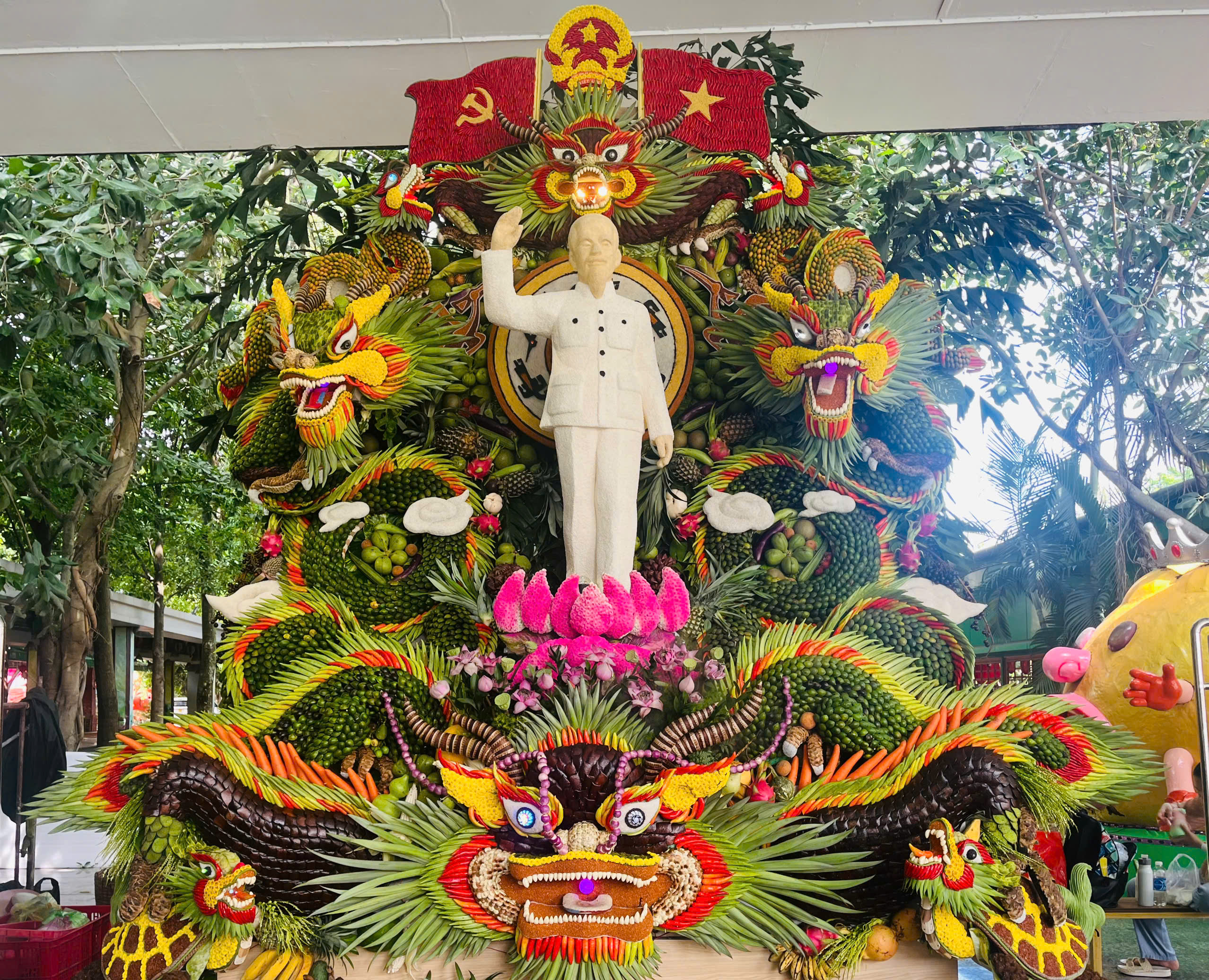 “Sướng mắt” với lễ hội trái cây Nam bộ đang diễn ra ở TP HCM- Ảnh 10. “Sướng mắt” với lễ hội trái cây Nam bộ đang diễn ra ở TP HCM- Ảnh 10.