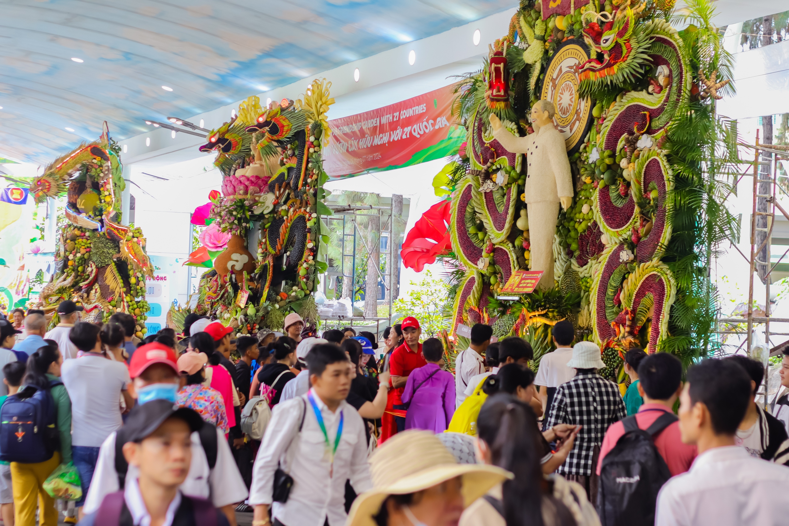 “Sướng mắt” với lễ hội trái cây Nam bộ đang diễn ra ở TP HCM- Ảnh 12. “Sướng mắt” với lễ hội trái cây Nam bộ đang diễn ra ở TP HCM- Ảnh 12.