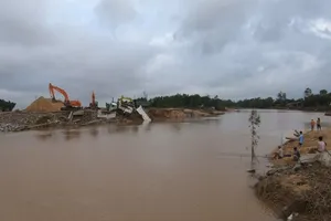 Lũ trên sông Ba tạo ra nhánh mới dài hơn 1,5 km
