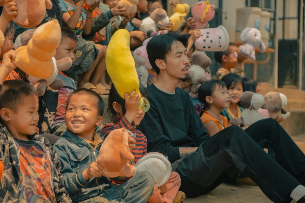 Đen Vâu lên tiếng về dự án Nuôi Em đang bị tố không minh bạch 2 Đen lên tiếng về dự án Nuôi Em.