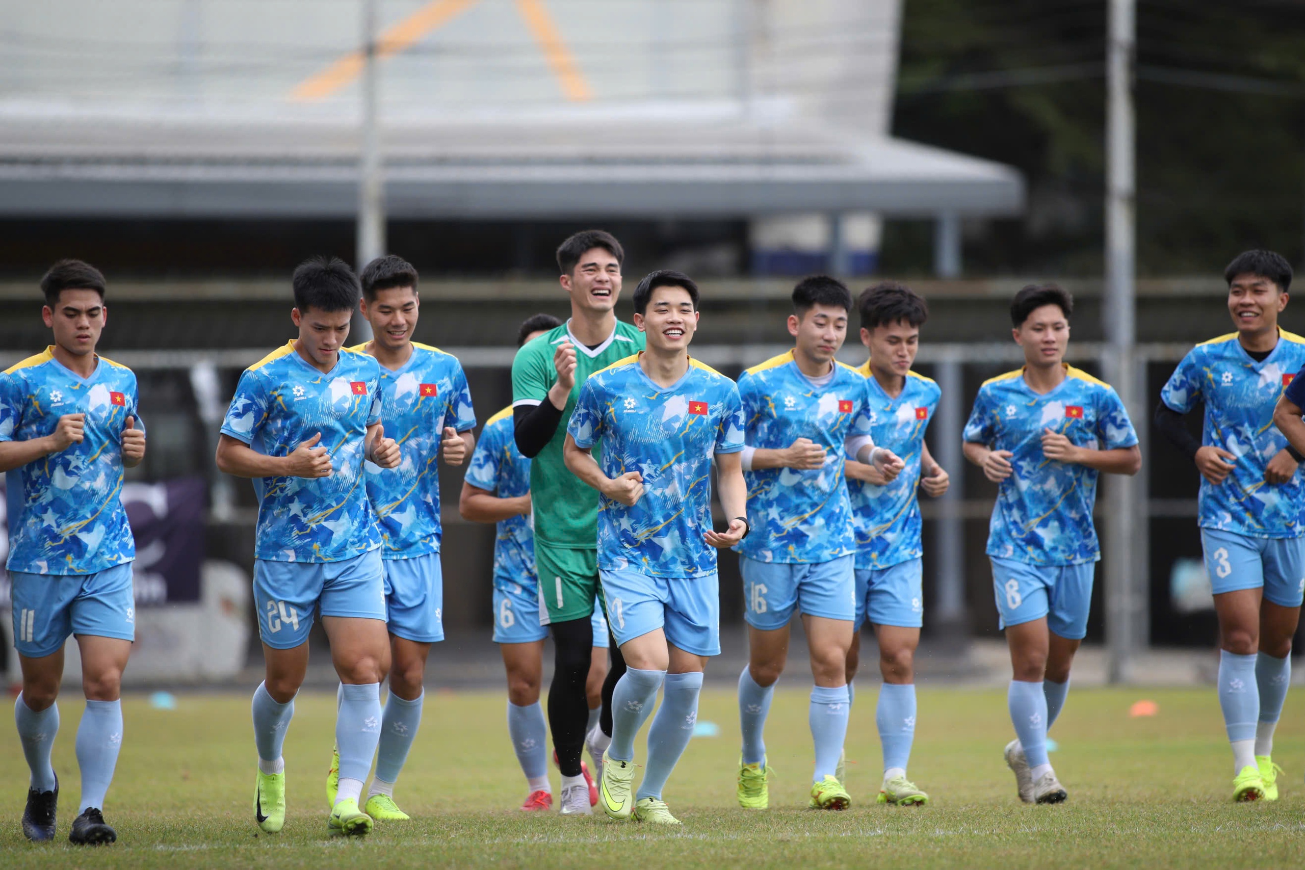 Mới: Đội trưởng U.23 Malaysia bí mật đến Bangkok, trận đại chiến U.23 Việt Nam cực nóng- Ảnh 3. Mới: Đội trưởng U.23 Malaysia bí mật đến Bangkok, trận đại chiến U.23 Việt Nam cực nóng- Ảnh 3.