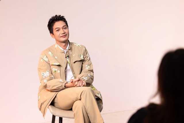 1765160977 261 Phong van Quang Tuan