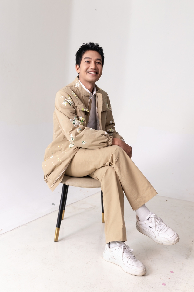 1765160978 926 Phong van Quang Tuan