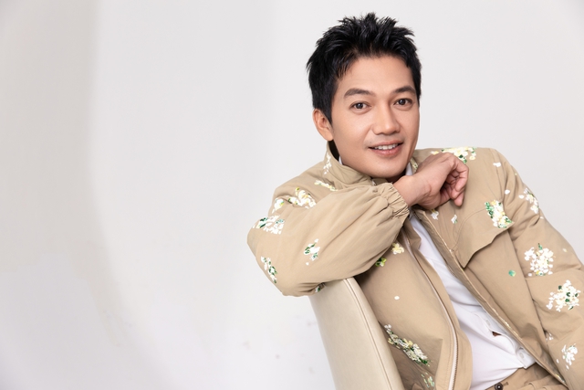 1765160979 492 Phong van Quang Tuan