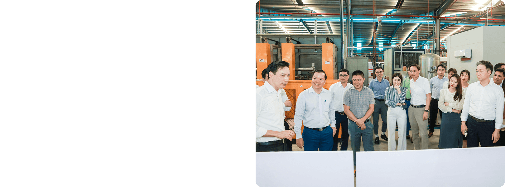 1765167066 90 30 nam Samsung xay cu diem cong nghe Viet