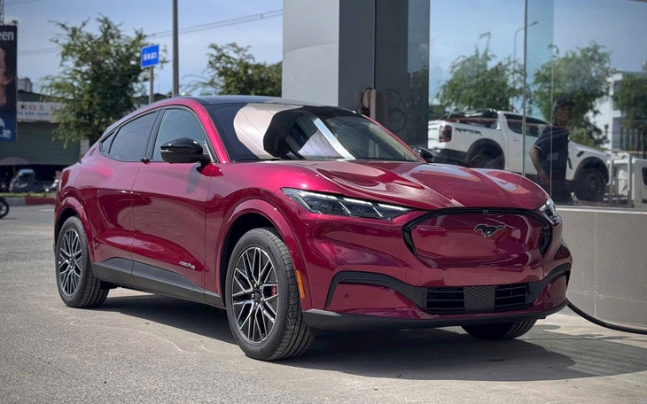 Giảm giá mạnh khi vừa ra mắt - Cuộc đua giá xe kiểu mới tại Việt Nam năm nay, phủ rộng từ phân khúc dưới 500 triệu đến tiền tỷ- Ảnh 5. giảm giá - Ảnh 4.