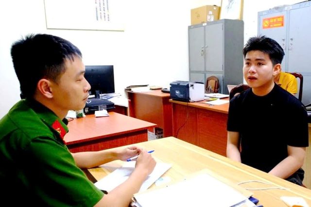 Diễn viên Nguyễn Lâm Thái trước khi bị bắt vì trộm túi LV của Hoa hậu Mexico: Khoe làm từ thiện, thường xuyên nói đạo lý trên mạng- Ảnh 4.