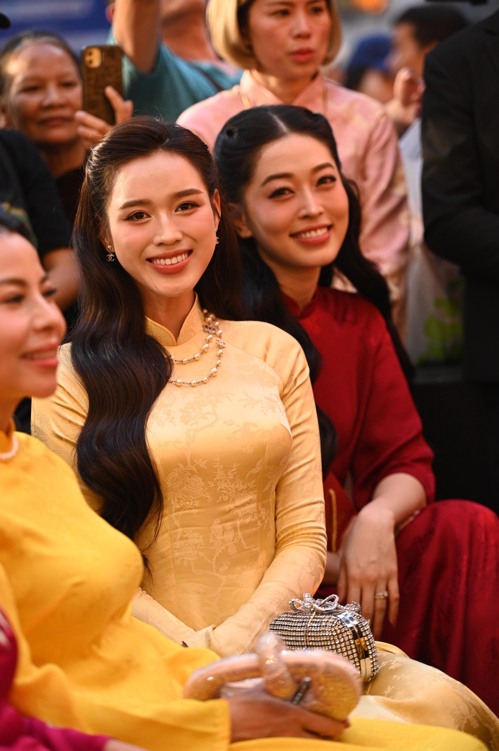 Bức ảnh hiếm thấy của gia tộc vàng nổi tiếng nhất Hà Nội- Ảnh 8. Bức ảnh hiếm thấy của gia tộc vàng nổi tiếng nhất Hà Nội- Ảnh 8.