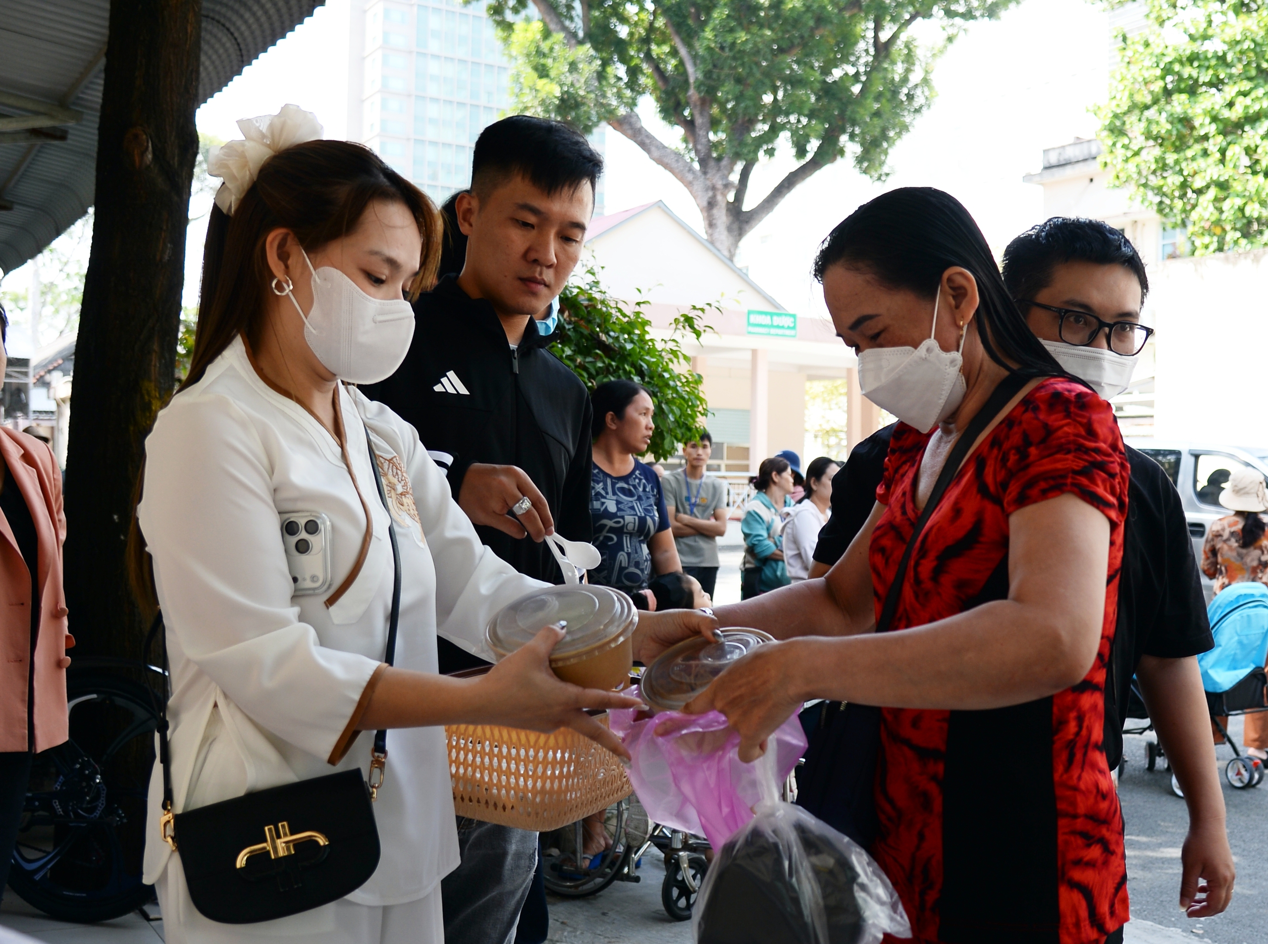 bệnh nhi - Ảnh 8.