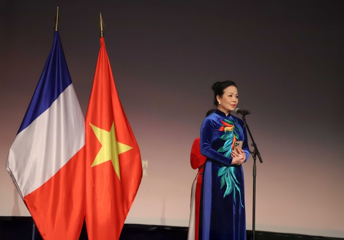 Khai mạc tuần lễ "Điện ảnh Việt Nam 2 Khai mạc tuần lễ Điện ảnh Việt Nam - Hành trình ánh sáng tại Paris, Pháp