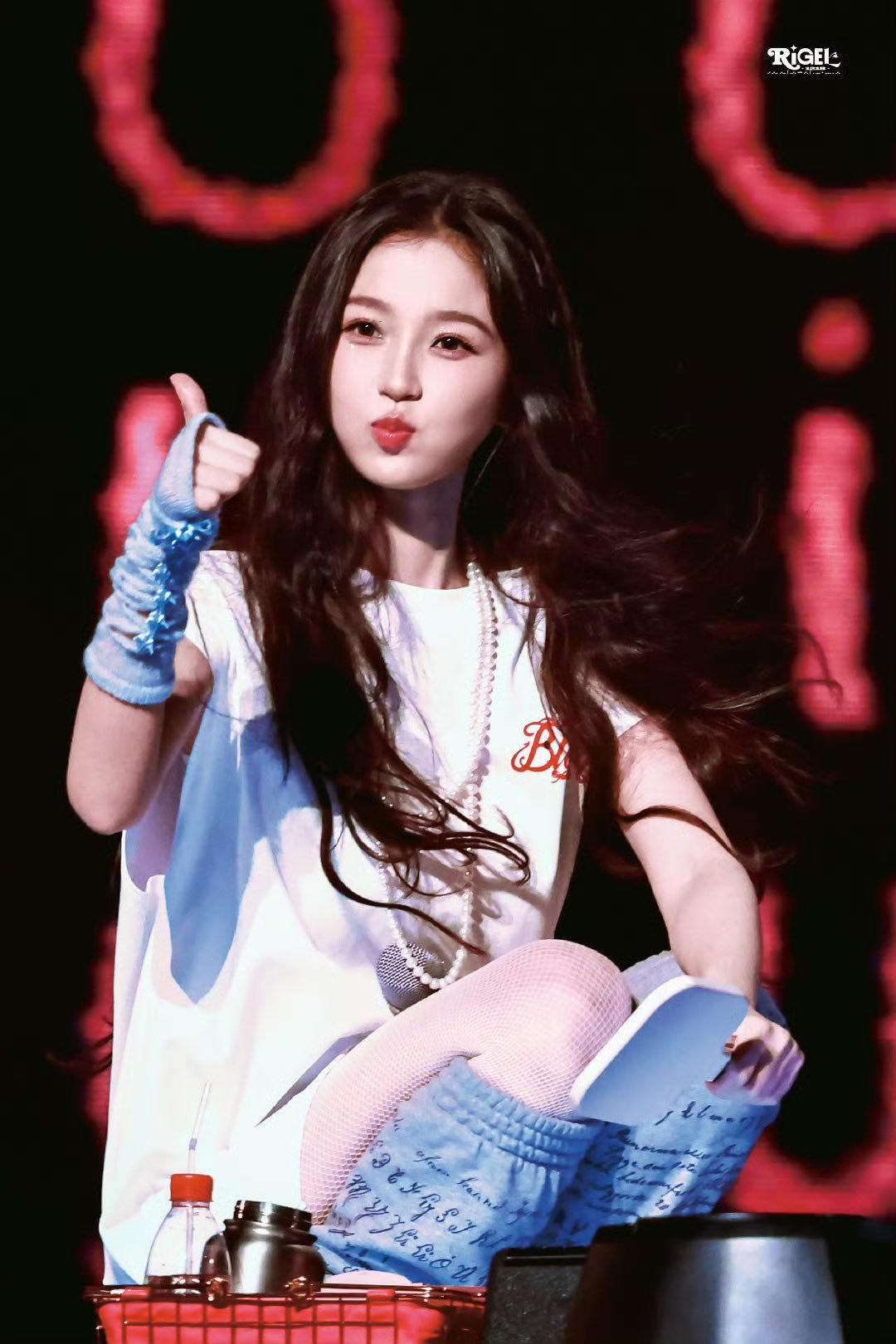 Mỹ nhân bị ghét nhất 2025 “oét giọng” bị MXH chê cười, 10.000 fan ồn cỡ nào cũng không cứu nổi- Ảnh 2.