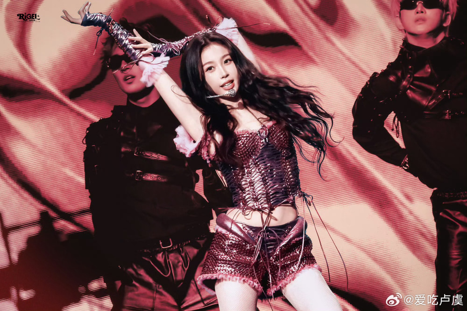 Mỹ nhân bị ghét nhất 2025 “oét giọng” bị MXH chê cười, 10.000 fan ồn cỡ nào cũng không cứu nổi- Ảnh 3.