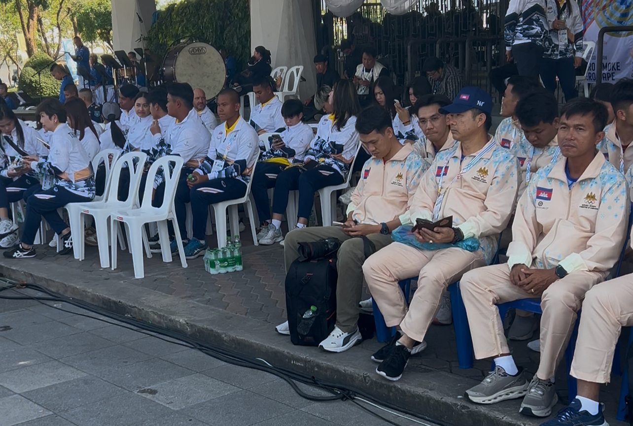 Tuyệt vời tình cảm thân thiện VĐV Thái Lan và Campuchia giữa chiến sự căng thẳng: Thể thao là thế!- Ảnh 2.