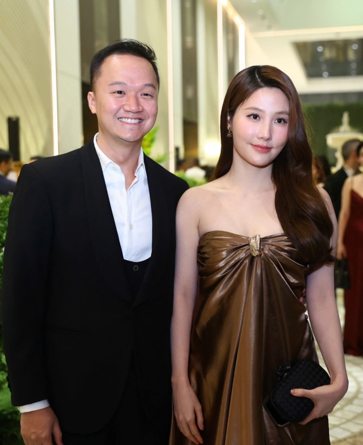 Đặng Thu Thảo và dàn sao xách túi nghìn USD ăn cưới Tiên Nguyễn 7 Đặng Thu Thảo và dàn sao xách túi nghìn USD ăn cưới Tiên Nguyễn - 6