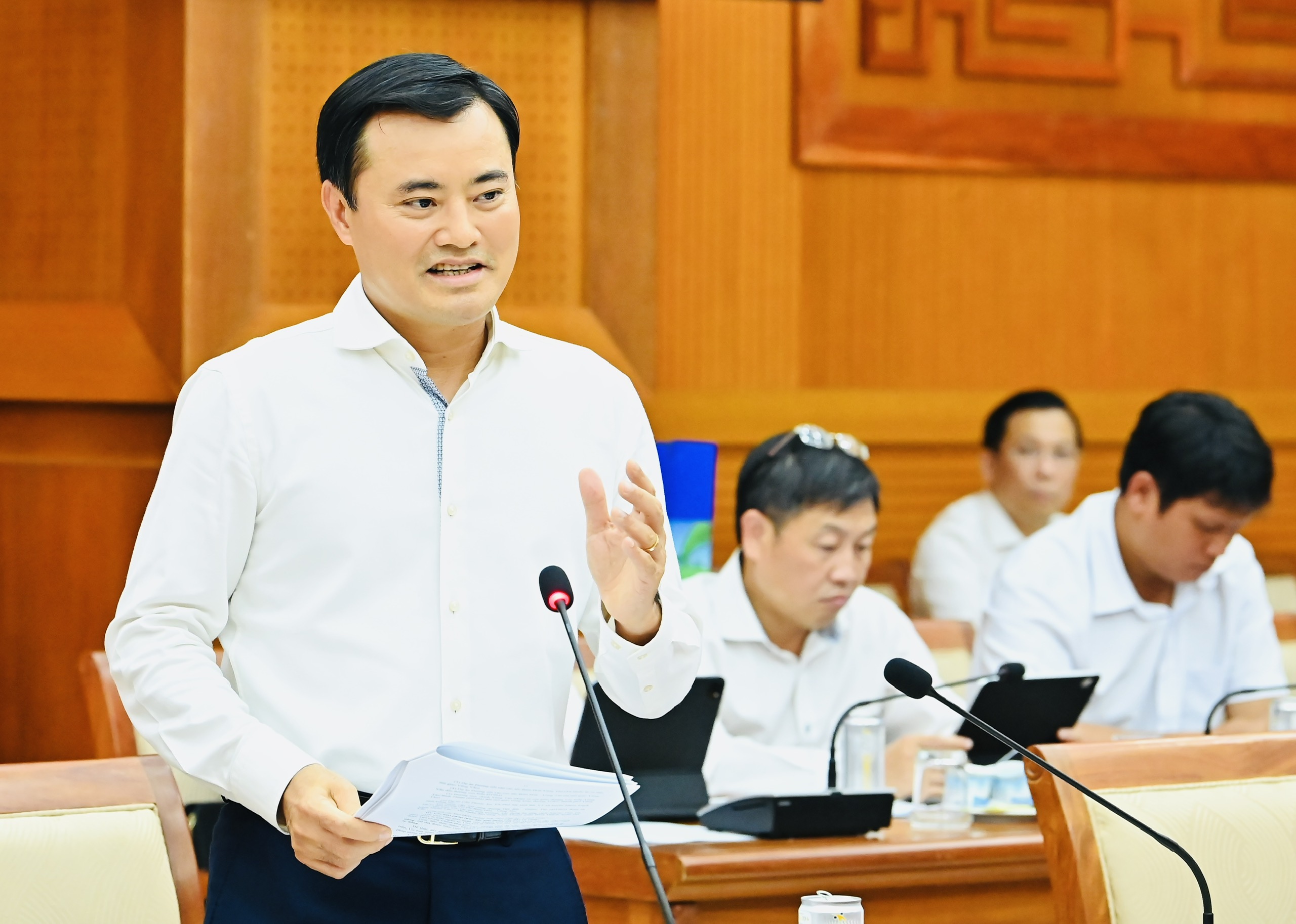 Bí thư Thành ủy TPHCM chủ trì cuộc họp thúc đẩy giải ngân vốn đầu tư công 3 img